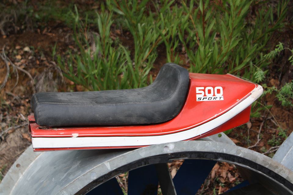 Ducati Sport 500 tank and seat