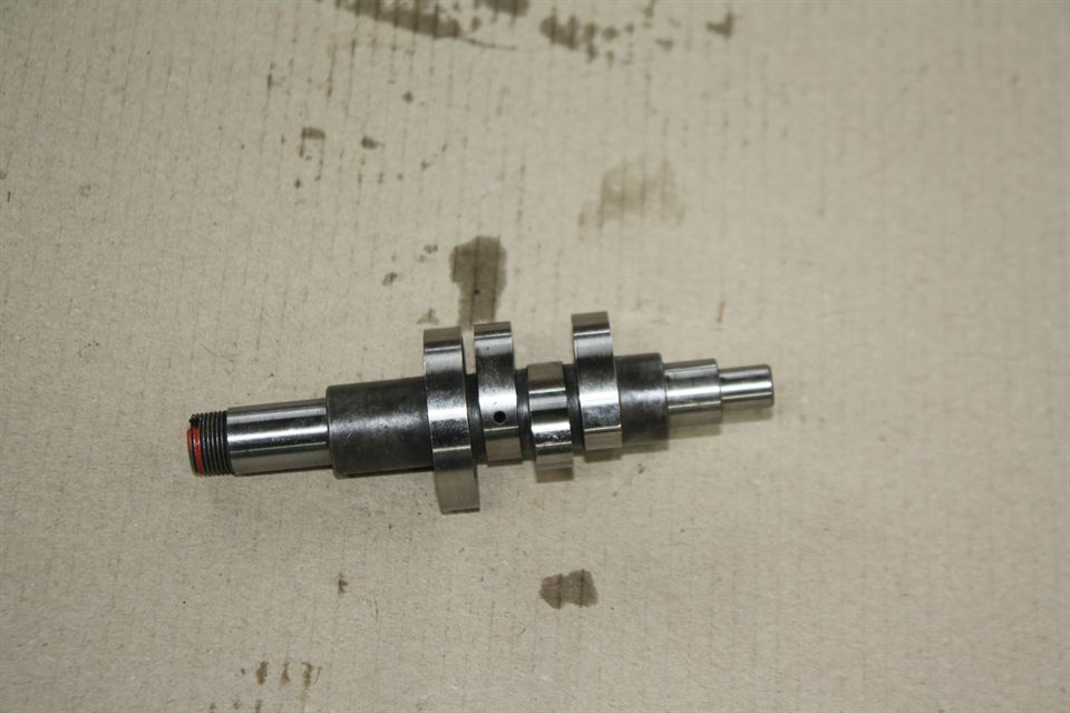 Single cylinder camshaft Red/White