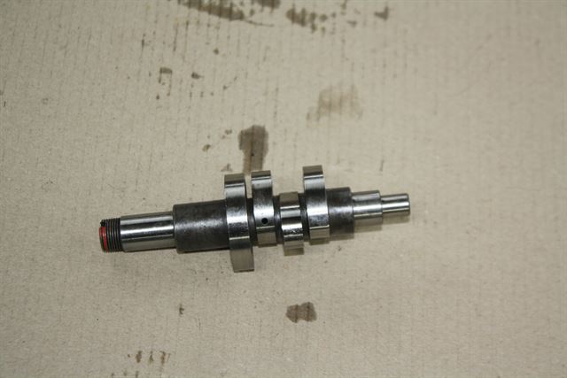 Single cylinder camshaft Red/White