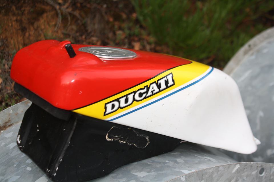 Ducati TT2 tank